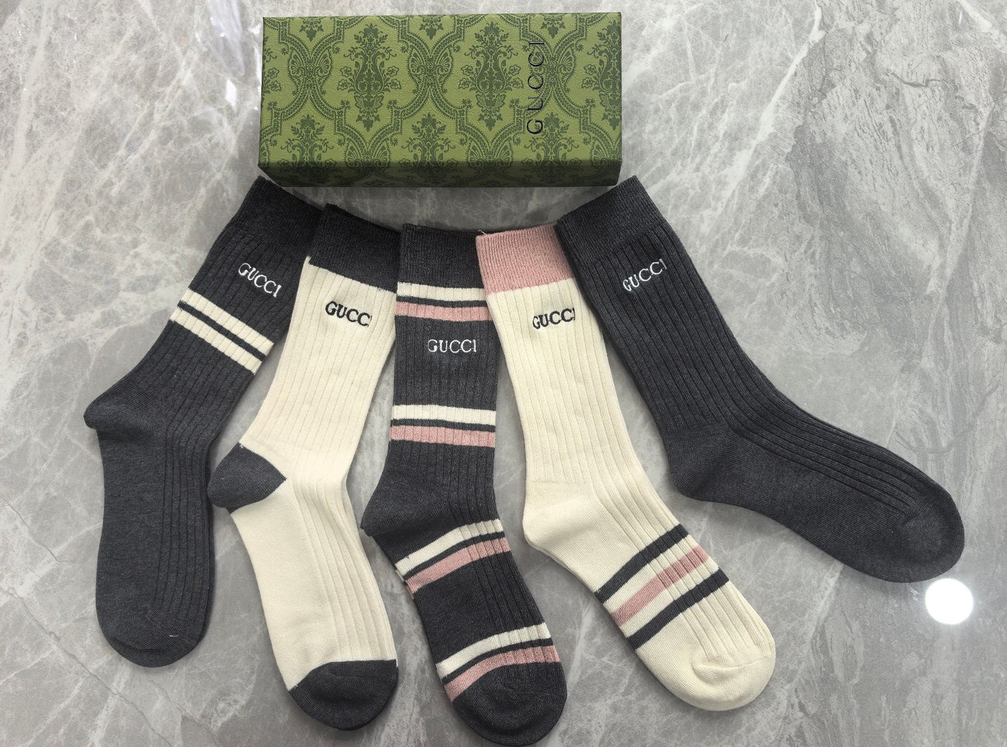 Gucci Sock(One pair of each style)