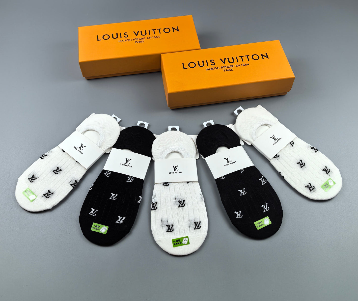 Louis Vuitton Socks(One pair of each style)