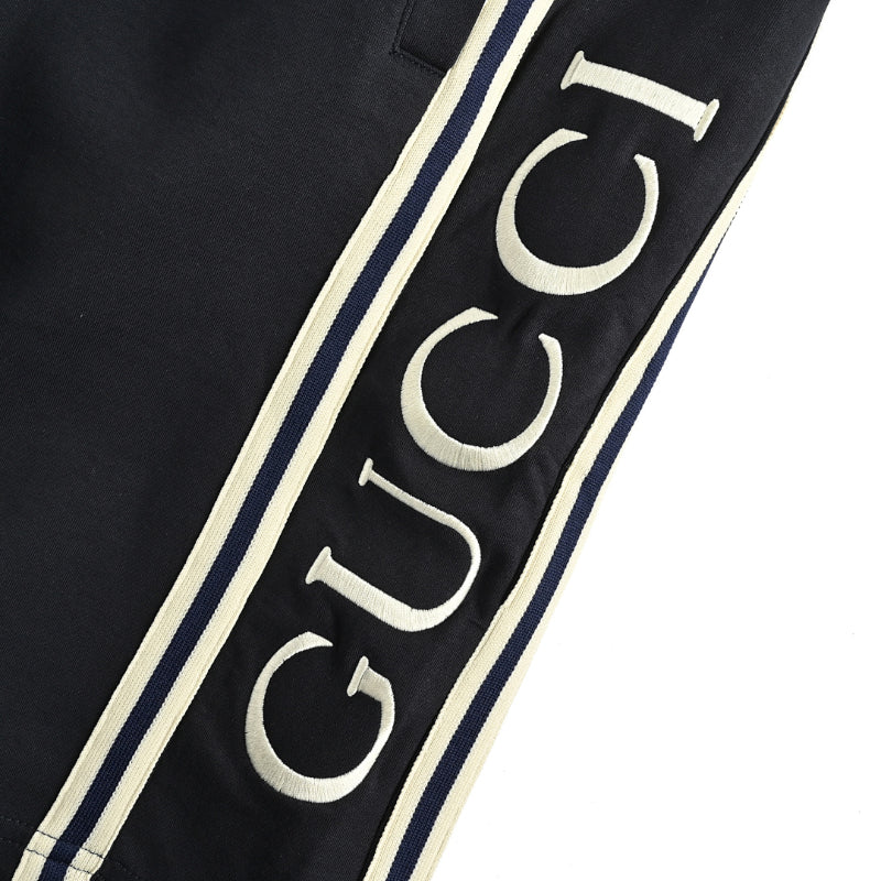Gucci Side Script Fleece Shorts – Black / Cream Stripe