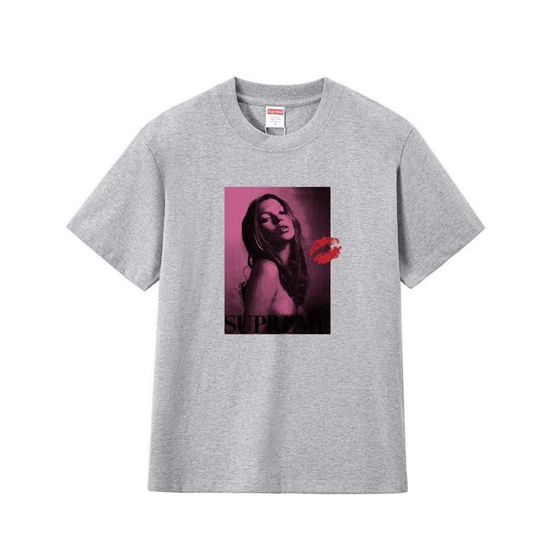 款号224#p40💰 Sup 24FW KATE MOSS HOODED 凯特人物超模头像印花 短袖 宽松版型 采用260克精梳棉双纱 从面料到辅料全部三标齐全跟足ZP 进口松井公司浆料印花绝不 - view 10