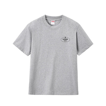 款号M249#p40💰 Supreme 24FW Crest Tee 徽章字母印花LOGO短袖T恤 宽松版型 采用260克精梳棉双纱 从面料到辅料全部三标齐全跟足ZP 进口松井公司浆料印花绝不开裂 - view 10
