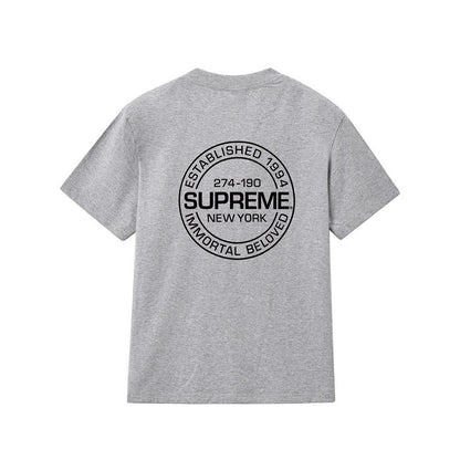 款号M250P40💰 Supreme 美式潮流风 宽松款T恤衫 男女同款 宽松版型 采用260克双纱纯棉 圆筒 从面料到辅料全部三标齐全跟足ZP 进口松井公司浆料印花绝不开裂 整件做法采用三针 - view 5