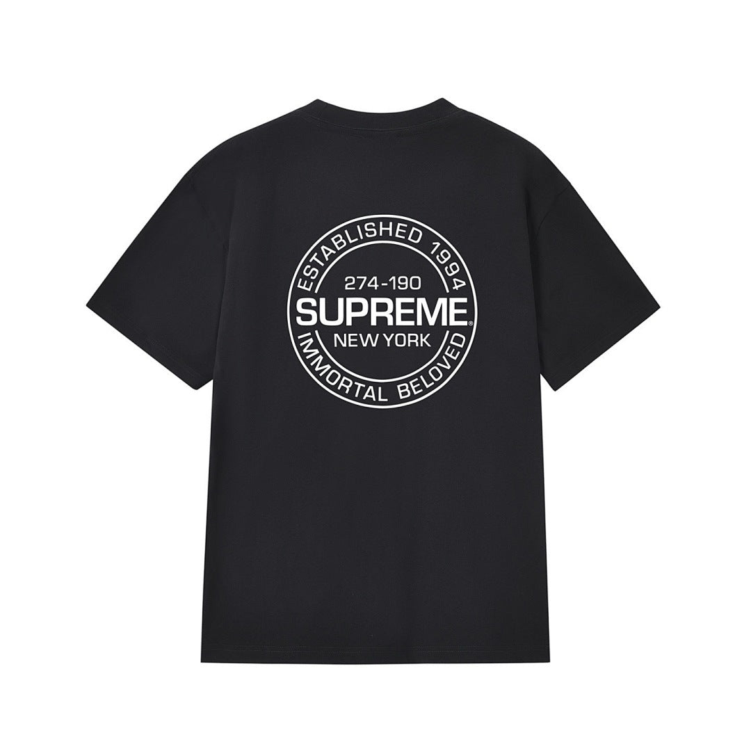 款号M250P40💰 Supreme 美式潮流风 宽松款T恤衫 男女同款 宽松版型 采用260克双纱纯棉 圆筒 从面料到辅料全部三标齐全跟足ZP 进口松井公司浆料印花绝不开裂 整件做法采用三针 - view 7