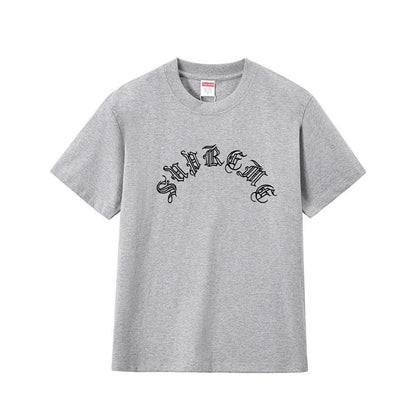 款号M262#p40💰 Supreme FW23 WEEK2 OLD ENGLISH S/S TOP 古英文Logo印花圆领短袖美式潮流T恤 男女同款 宽松版型 采用260克双纱纯棉 圆筒 从面料到 - view 7