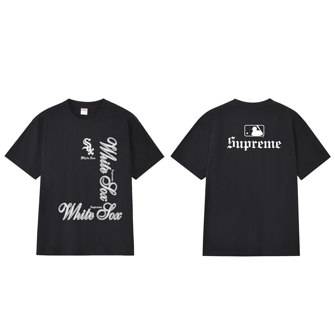 款号M266#p40💰 Supreme x MLB 冬季T恤系列 FW25 Week17 MLB Teams Tee NY 冬季T恤系列 圆领休闲正反英文字母印花短袖T恤 男女同款 宽松版型 采用2 - view 11