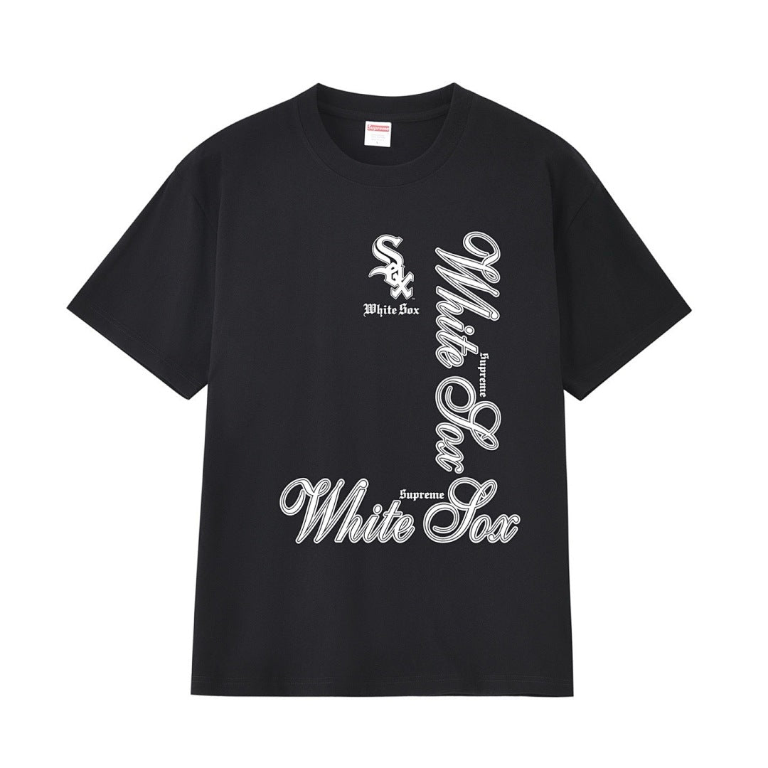 款号M266#p40💰 Supreme x MLB 冬季T恤系列 FW25 Week17 MLB Teams Tee NY 冬季T恤系列 圆领休闲正反英文字母印花短袖T恤 男女同款 宽松版型 采用2 - view 15