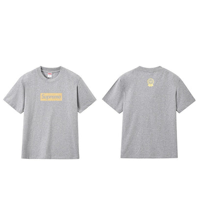 款号M272#p40💰 Supreme 美式潮牌，男女同款 宽松版型 采用260克精梳棉双纱 从面料到辅料全部三标齐全跟足ZP 进口松井公司浆料印花绝不开裂 整件做法采用三针五线工艺领口-肩缝- - view 9