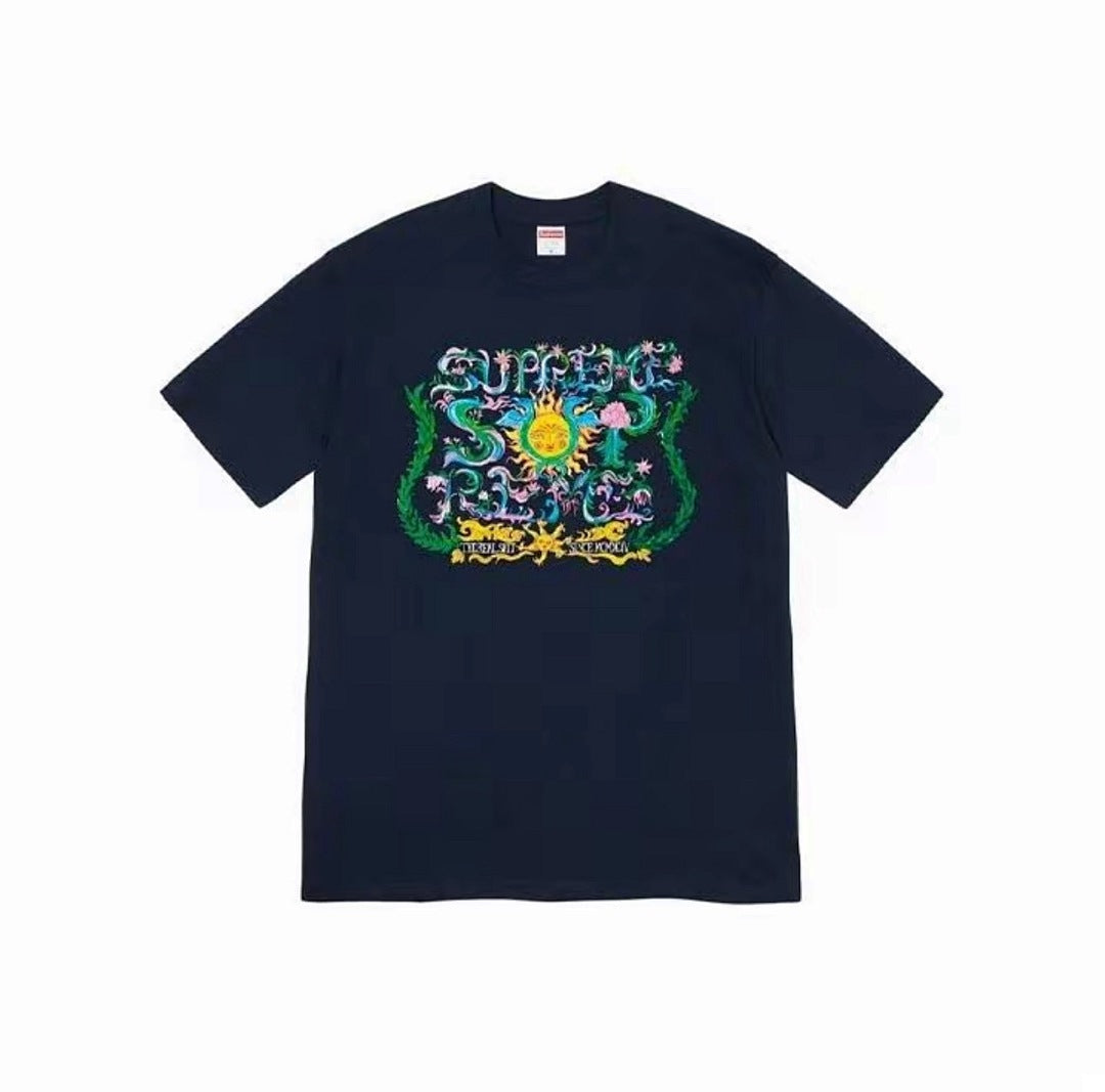 款号M360#40💰 Supreme Week 1 Crest Tee 美式潮流图腾印花圆领短袖T恤 男女同款 宽松版型 采用260克精梳棉双纱 从面料到辅料全部三标齐全跟足ZP 进口松井公司浆料 - view 1