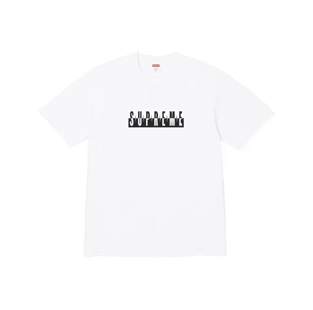 款号M316#p40💰 Supreme FW25 秋季T恤系列 WEEK7 Split Tee logo印花图案圆领短袖T恤 男女同款 宽松版型 采用260克精梳棉双纱 从面料到辅料全部三标齐全跟足 - view 8