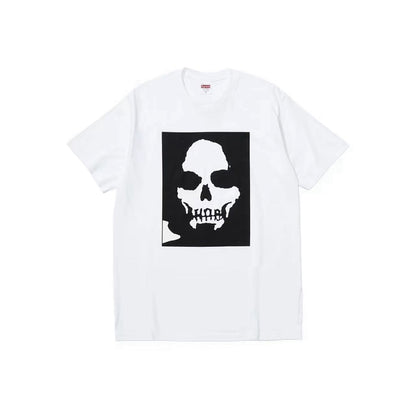 款号M369#p40💰 Supreme x Number(N)ine 联名款 FW25 FW25 WEEK16 Manson Tee 骷髅头印花圆领短袖T恤 男女同款 宽松版型 采用260克精梳棉 - view 2