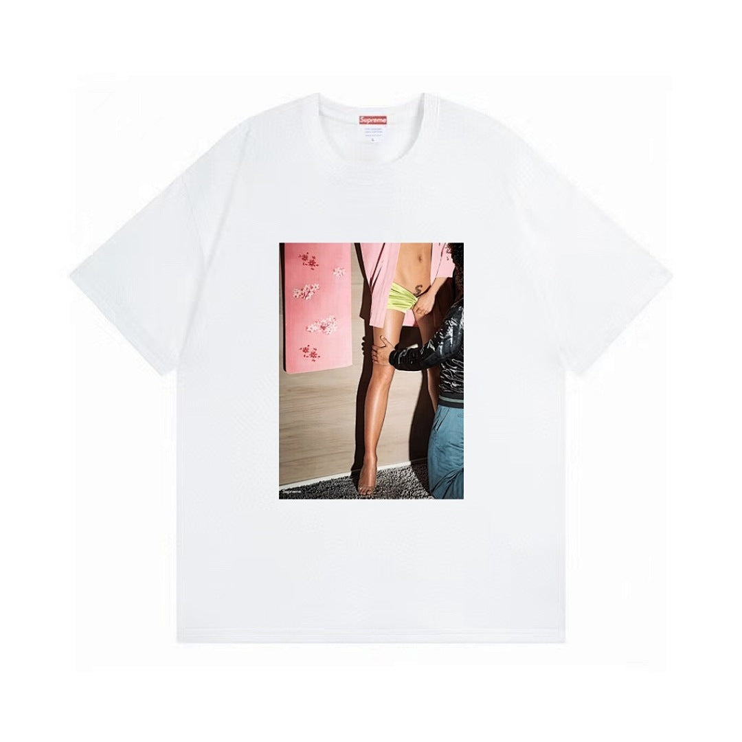款号M389#p40💰 （市场最高版本欢迎对比） supreme ss22 model tee 模特 性感女人 宽松版型 采用260克双纱纯棉 圆筒 从面料到辅料全部三标齐全跟足ZP 进口松井公司浆 - view 3