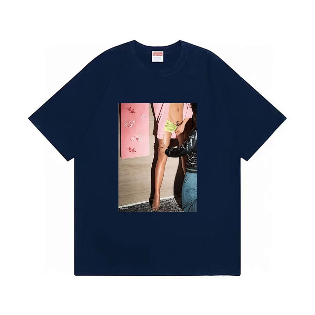 款号M389#p40💰 （市场最高版本欢迎对比） supreme ss22 model tee 模特 性感女人 宽松版型 采用260克双纱纯棉 圆筒 从面料到辅料全部三标齐全跟足ZP 进口松井公司浆 - view 5