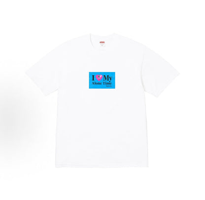 款号M418#40💰 Supreme SS26 WEEK7 Alone Time Tee 春季限定T恤系列 经典时尚爱心字母印花图案休闲短袖T恤 男女同款 宽松版型 采用260克双纱纯棉 圆筒 从面 - view 3