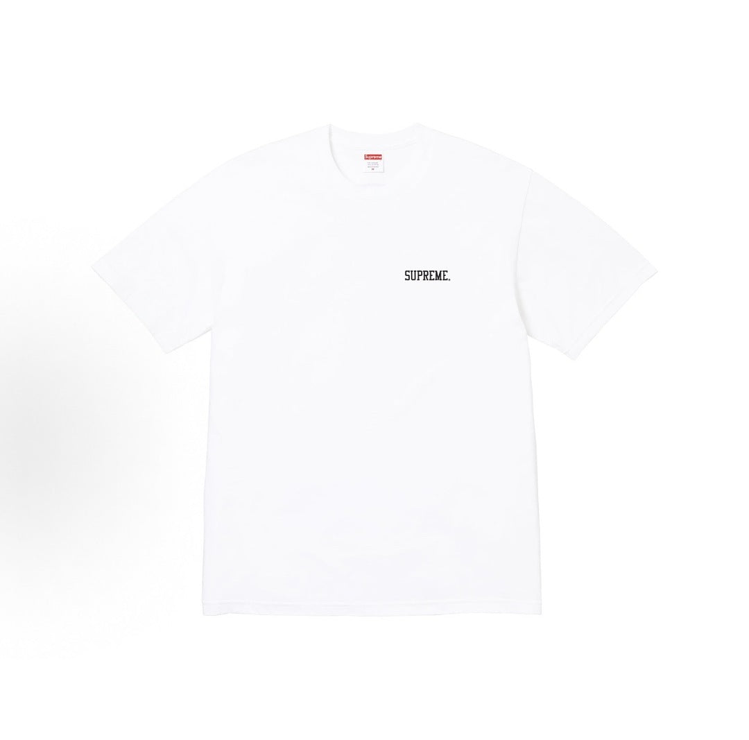 款号M450#p40💰 Supreme × Mike Kelley 联名款 SS26 WEEK8 Banner Tee 背面骷髅三叶草印花短袖T恤 男女同款 宽松版型 采用260克双纱纯棉 圆筒 - view 6