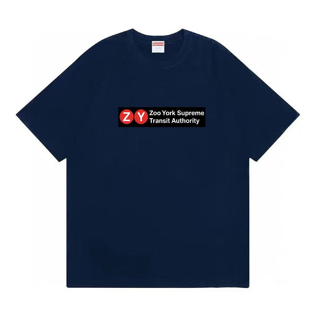 款号M487#p40💰 Supreme Zoo York 联名款 SS25 WEEK17 Transit Tee 胸前英文logo印花圆领短袖T恤 男女同款 宽松版型 采用260克双纱纯棉 圆筒 从 - view 1